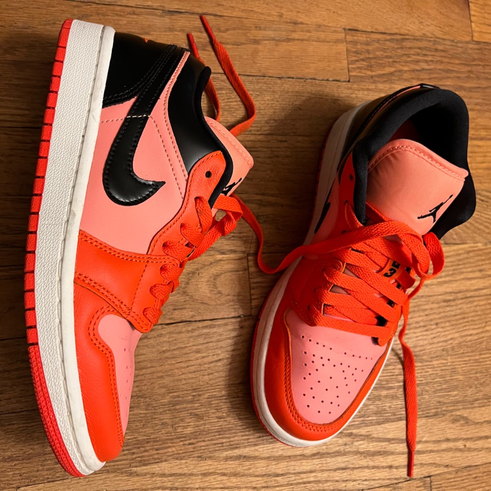 Air Jordan 1 Low SE shoes in crimson bliss rush orange💓